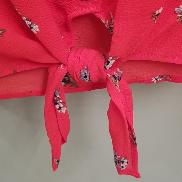 Gypsy & Jade Sleeveless Coral Red Print Top in 1X - Picture 7 of 10